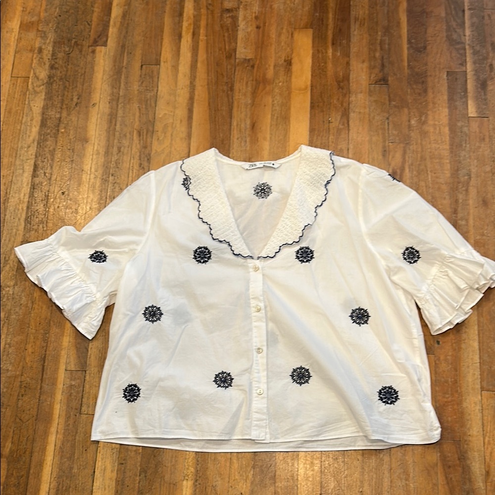 Zara White Flutter Sleeve Blouse with Bib Collar